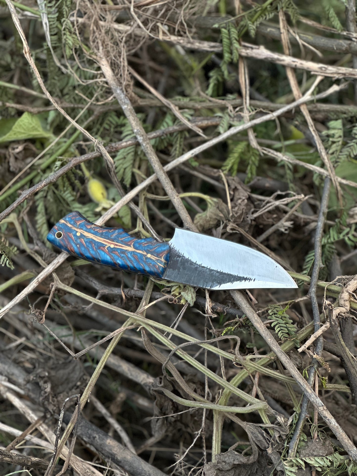 Custom handmade j2 steel hunting knife