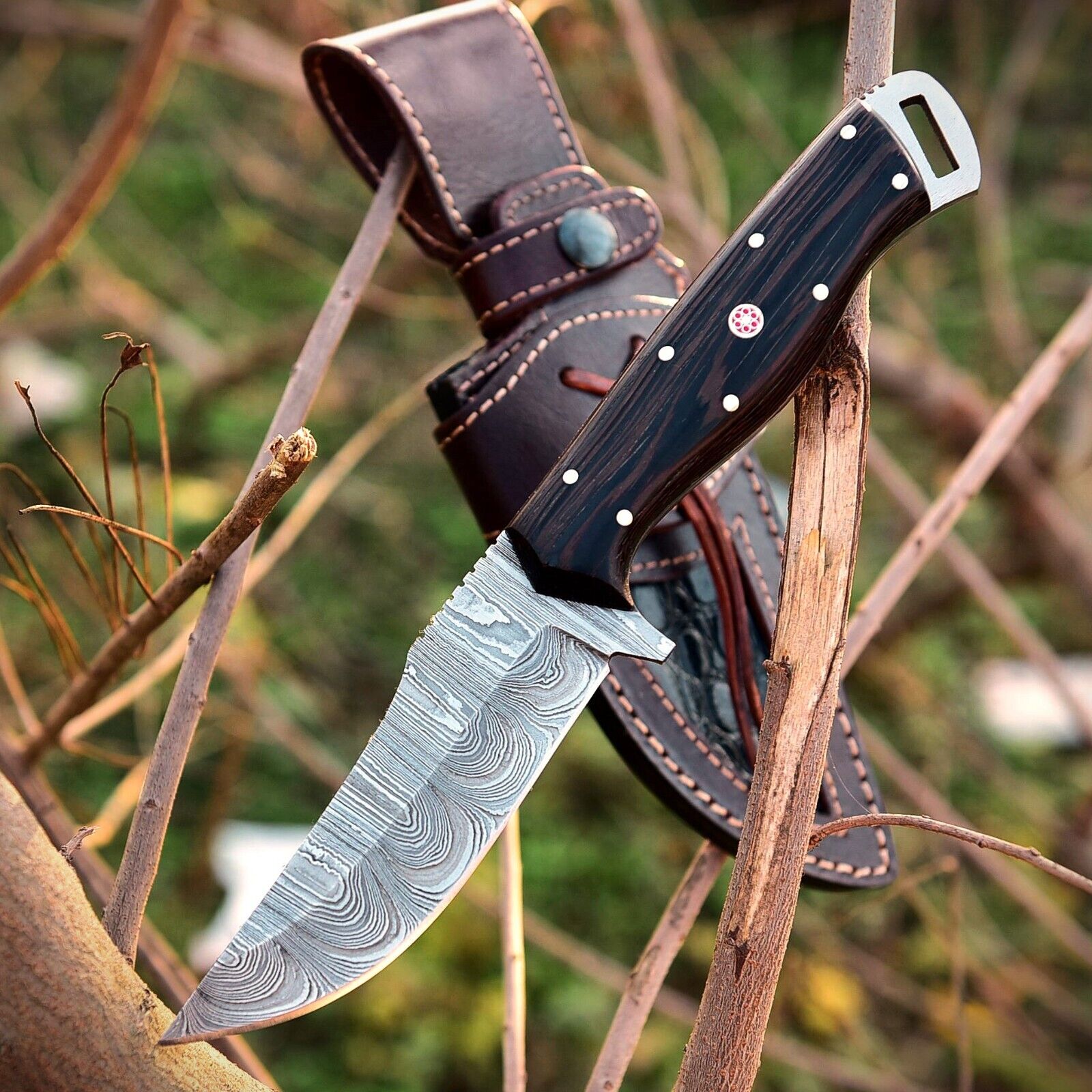 Custom handmade Damascus skinner knife with 4.5-inch blade and wangi wood handle