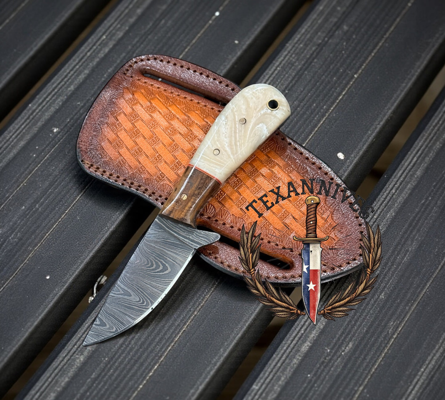 Rancher’s Knife – Damascus Steel with Rosewood Resin Handle & Leather Sheath
