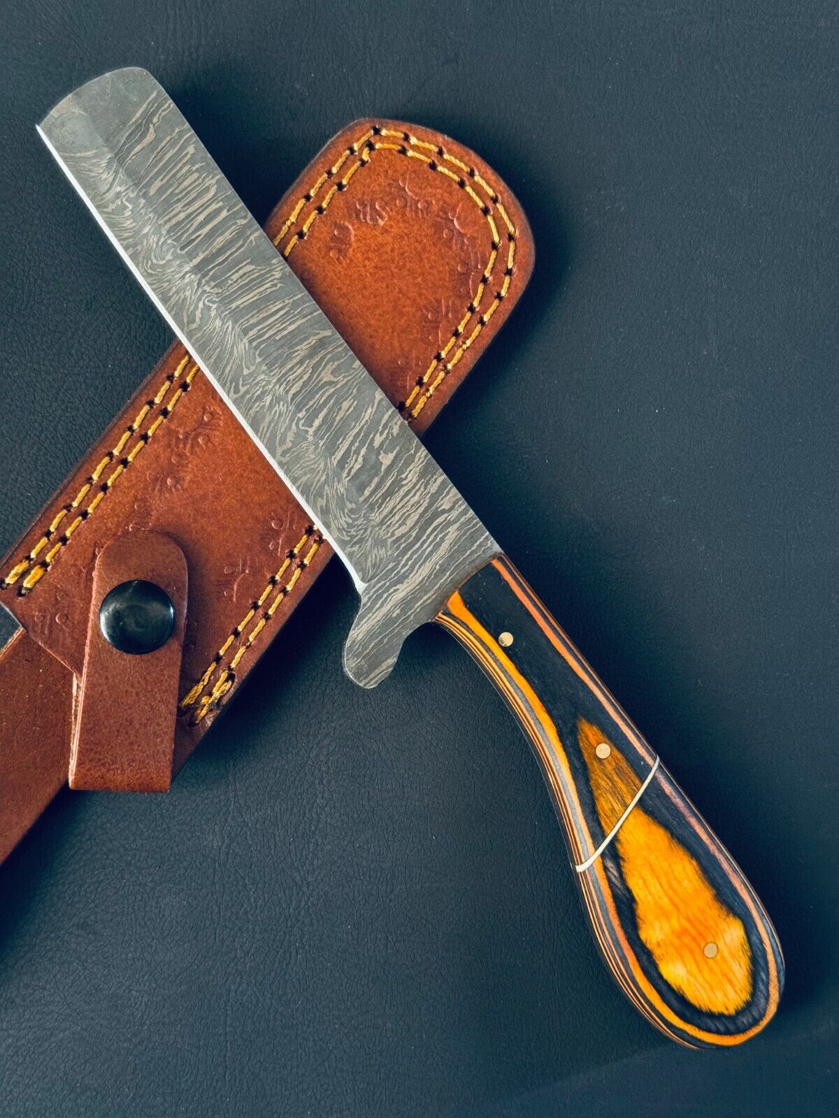 Damascus Steel Bull Cutter Knife with Ergonomic Pakkawood Handle