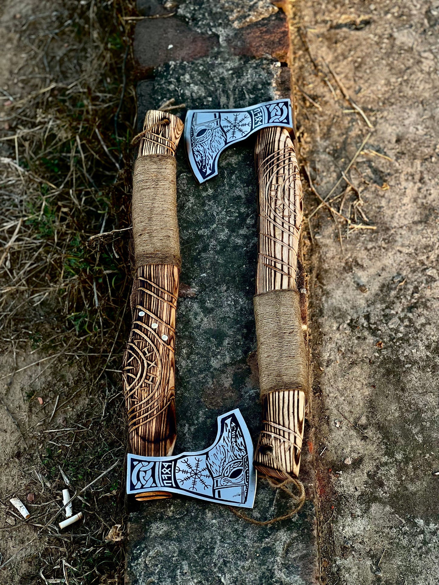 Viking Axe for Sale – 20” Hand-Forged High Carbon Steel Blade with Engraved Wooden Handle & Leather Sheath