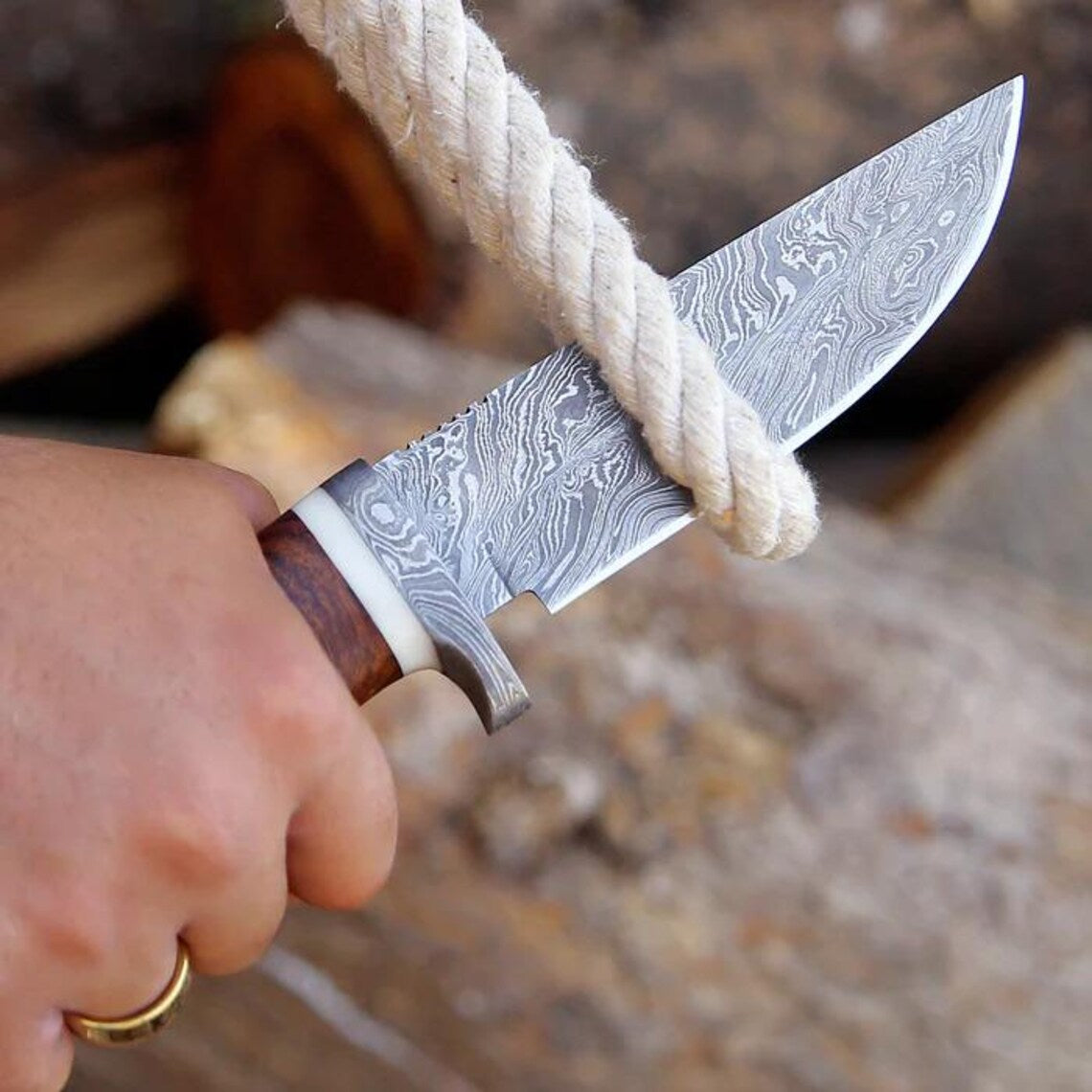 Handmade Damascus Steel Hunting Knife with Leather Sheath.