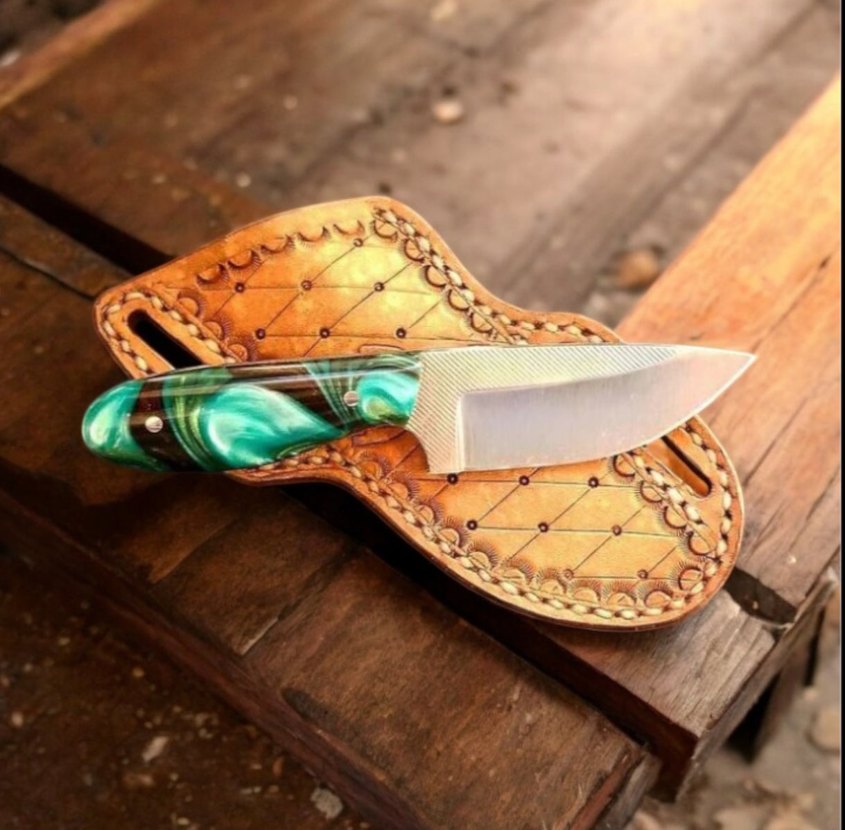 Reed Cowboy Switchblade Knife – 9" Rasp Steel Blade with Resin Handle & Leather Case