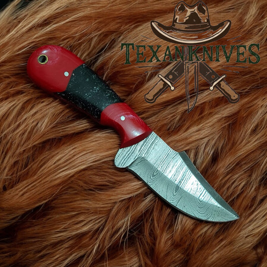Hand-Forged Cowboy Belt Knife Sheath – Damascus Steel Blade & Resin Wood Grip