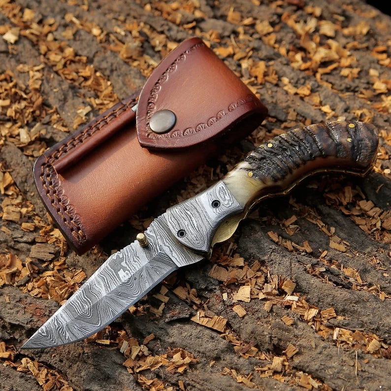 Handmade Damascus Steel Folding Blade Knife (Ram Horn Handle)