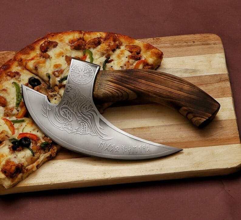 Axe pizza cutter with wooden handle and leather sheath