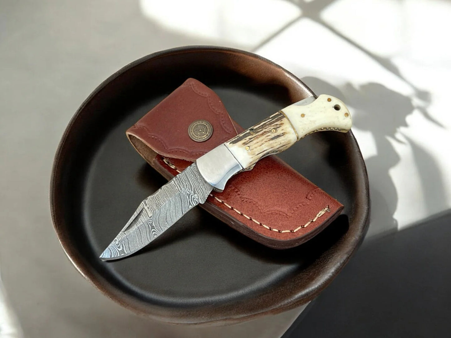 Bone Handle Pocket Knife – 3" Damascus Blade with Leather Case