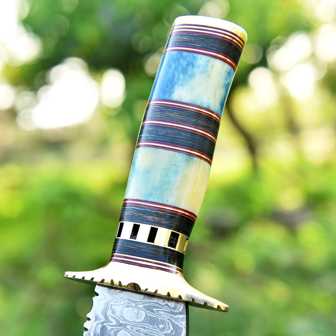 Brass Guard Damascus Steel Bowie Knife with Leather Sheath.