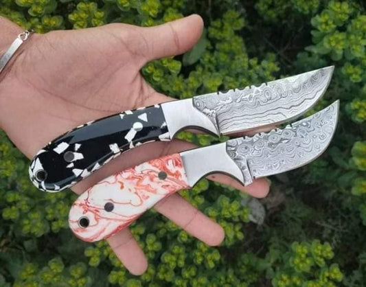 "Cowboy bull cutter knife set with 4-inch hand-forged Damascus steel blade