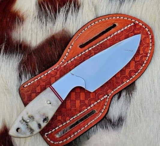 "Cowboy bull cutter knife with hand-forged blade and premium sheep horn handle