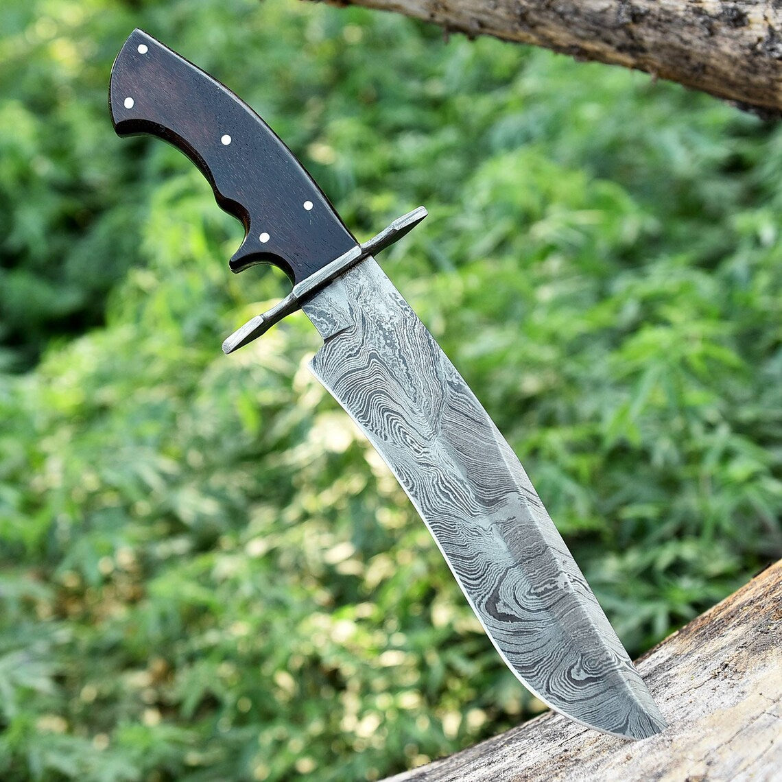 Custom Damascus Steel Bowie Knife with Rosewood Handle and Leather Sheath – Perfect Gift Item.