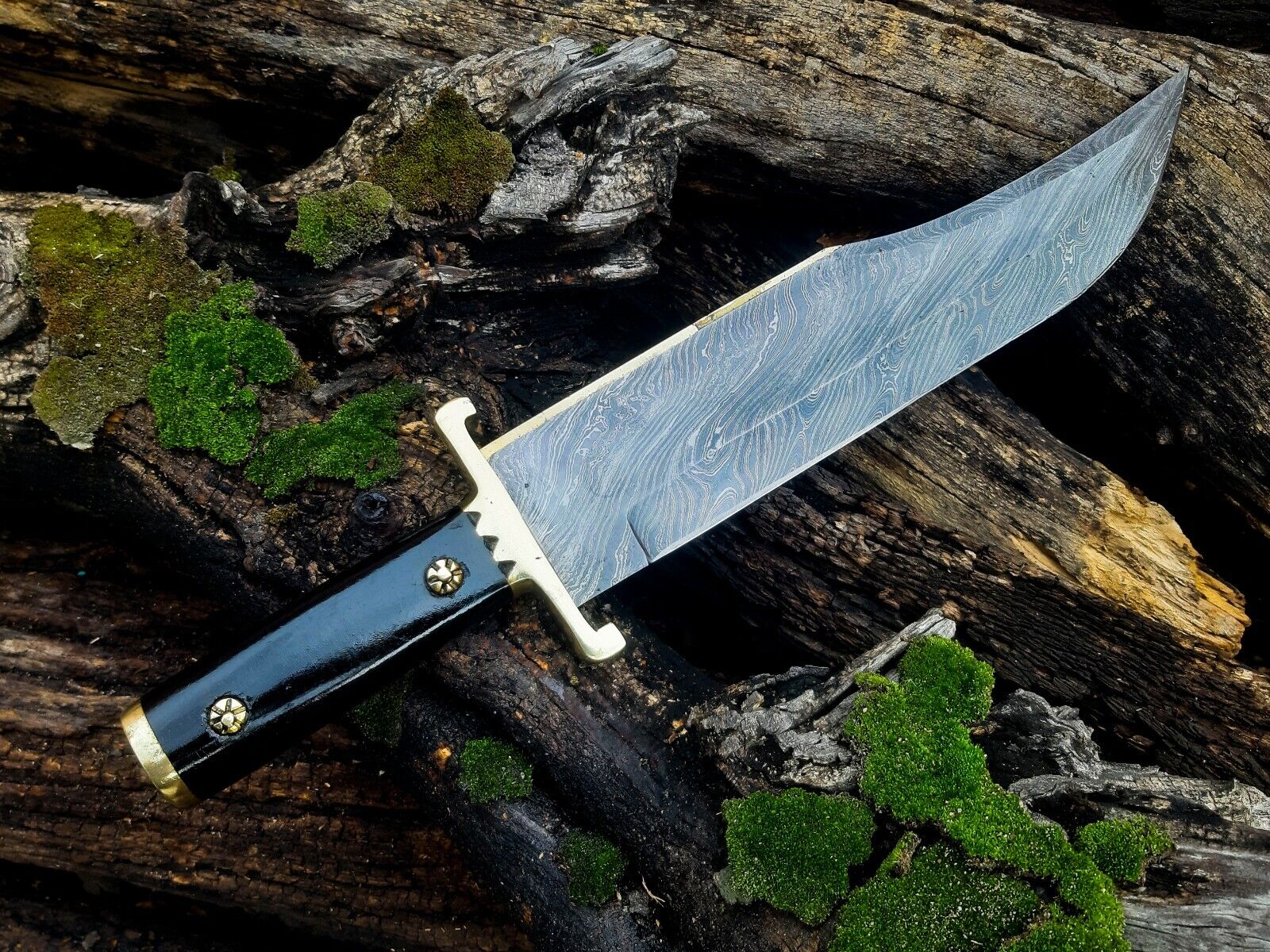 "Custom Damascus steel cowboy bowie knife with leather sheath – ideal for hunting and collectors"