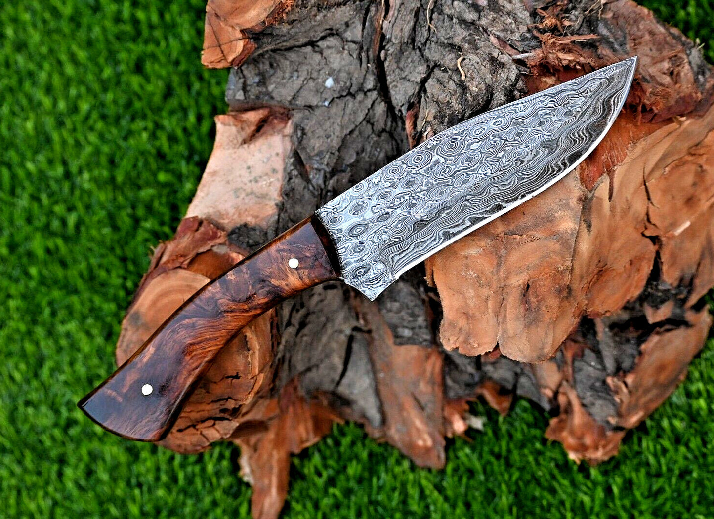 "Custom handmade 10-inch Damascus steel hunting knife with rosewood handle"