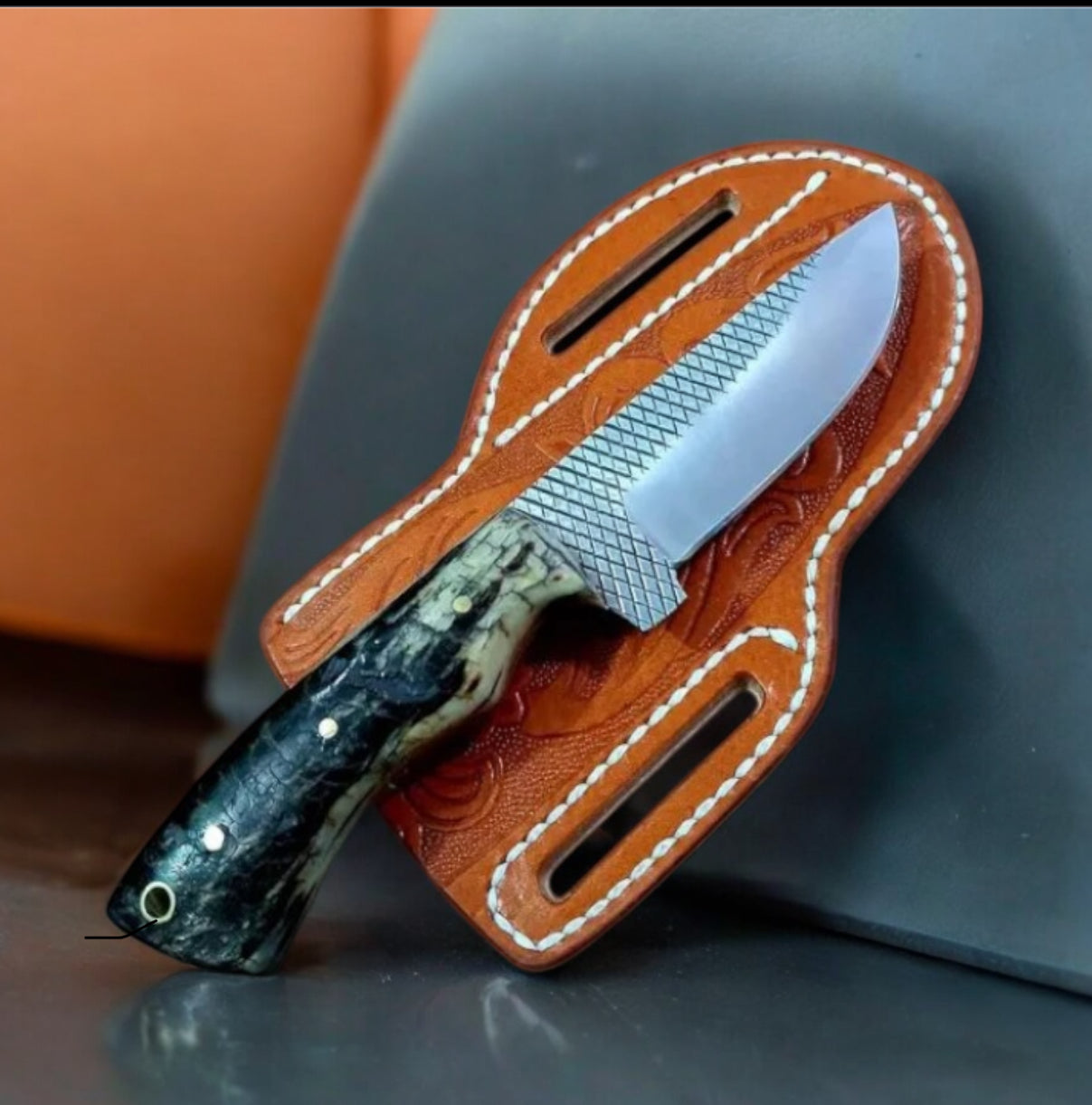 Handcrafted Western Belt Knife with Buffalo Horn Handle – 9" Blade
