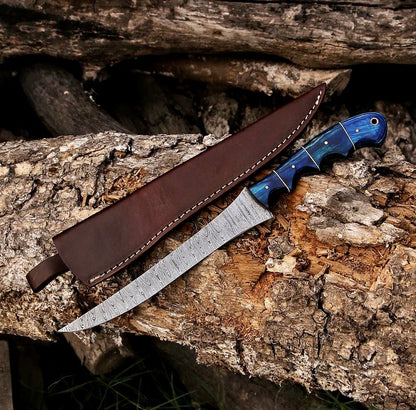 Handmade rasp steel hunting knife with sheep horn handle and leather belt sheath