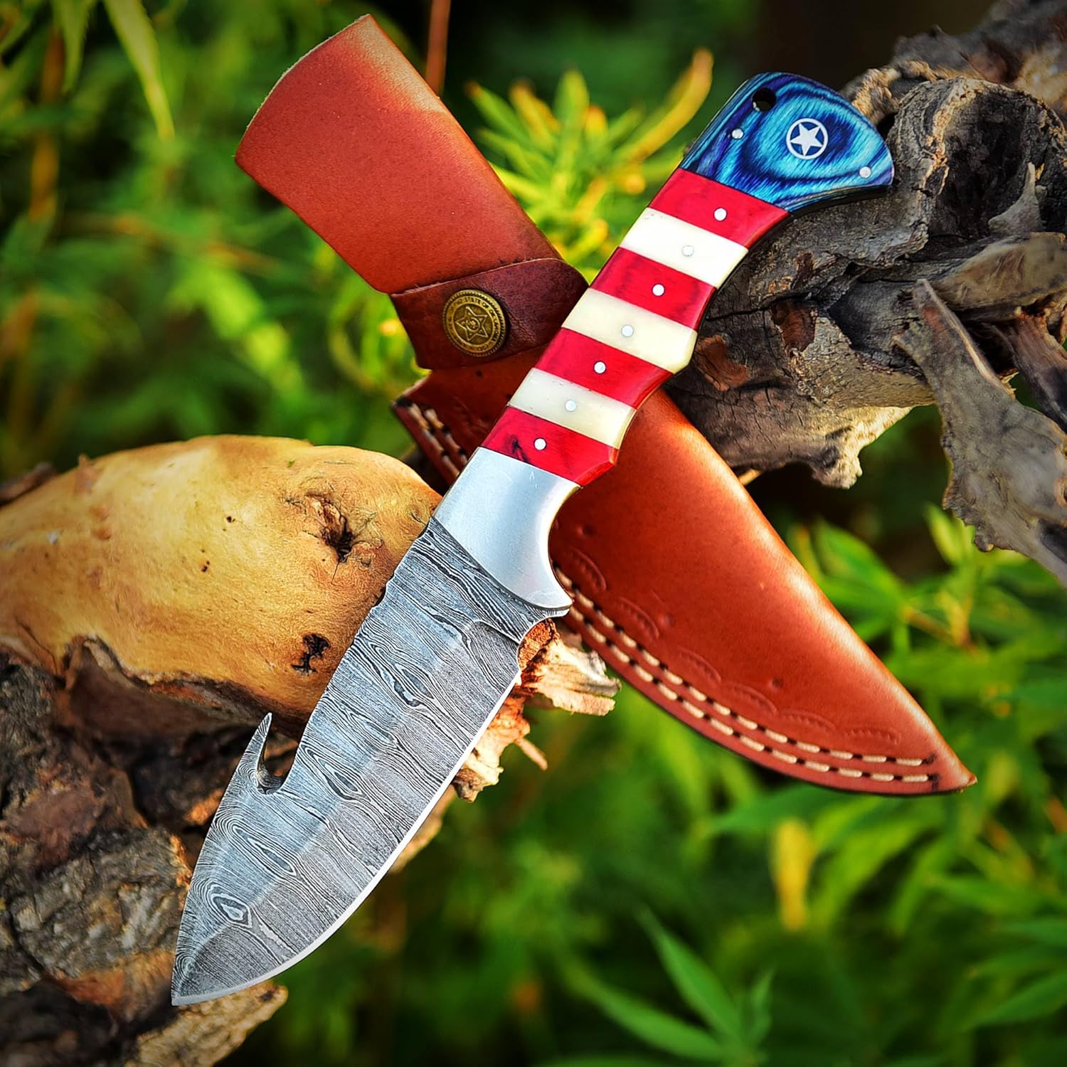 Patriotic American flag handle Damascus steel skinning knife, 4.5-inch blade, custom handmade for hunting and collectors.