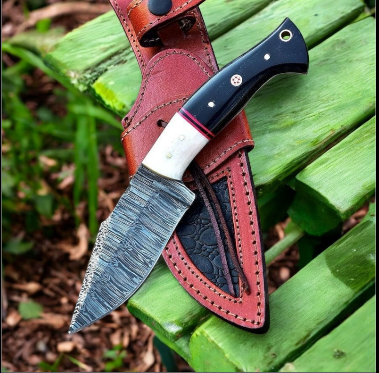 Premium Damascus Steel Hunting Knife with Resin and Buffalo Horn Handle – Includes Belt Loop Leather Case

