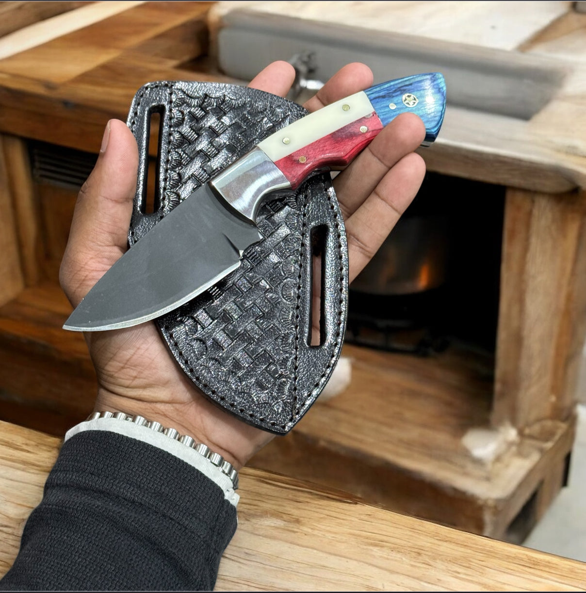 Premium J2 Steel Hunting Knife with Texas Flag Handle and Leather Belt Loop Case – 6.25" Overall Length, Perfect for Outdoor Adventures