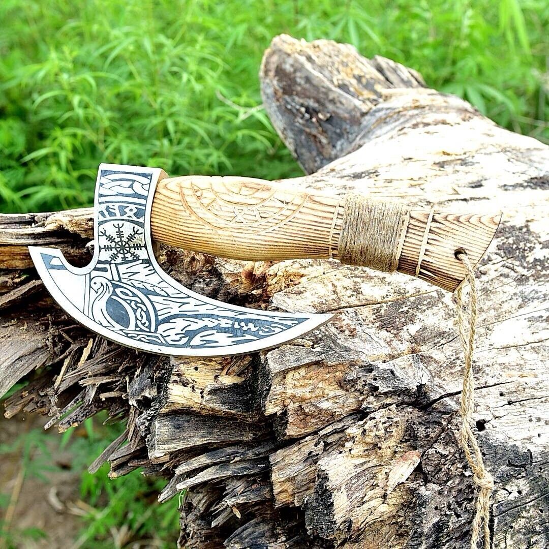 Unique pizza cutter with hand-engraved ash wood handle and leather sheath