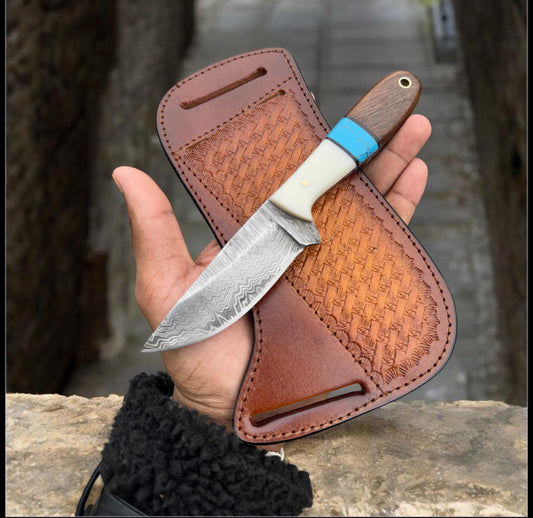 Western Knife and Sheath Set with Damascus Steel Blade, Resin Handle, and Leather Belt Loop Case - Perfect for Outdoor Adventures

